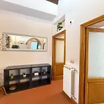 Guelfa Courtyard Retreat